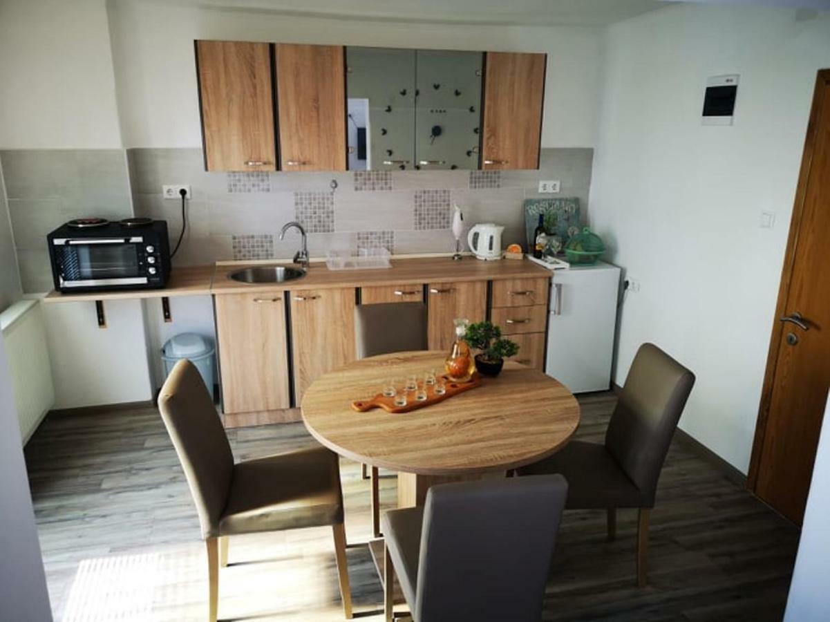 Apartman Borna Otočac Εξωτερικό φωτογραφία